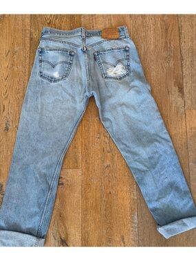 Levi's VINTAGE Light Blue Distressed boyfriend Jeans W33 L32-never been worn